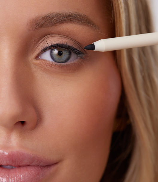 Lottie Tomlinson Smooth Glide Gel Eyeliner