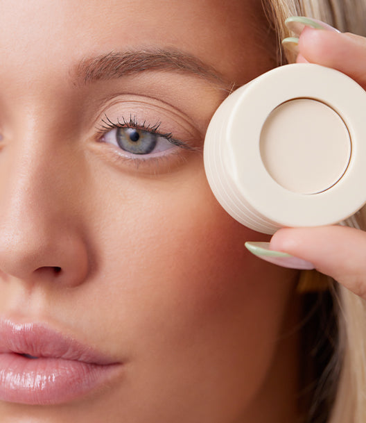 Lottie Tomlinson Adored By Matte Stack Eyeshadow
